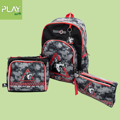 Play by Busquets nueva gama de mochilas escolares Busquets 2025